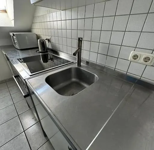 Traumhafte Direkt Am See, S-bahn Naehe Apartment *